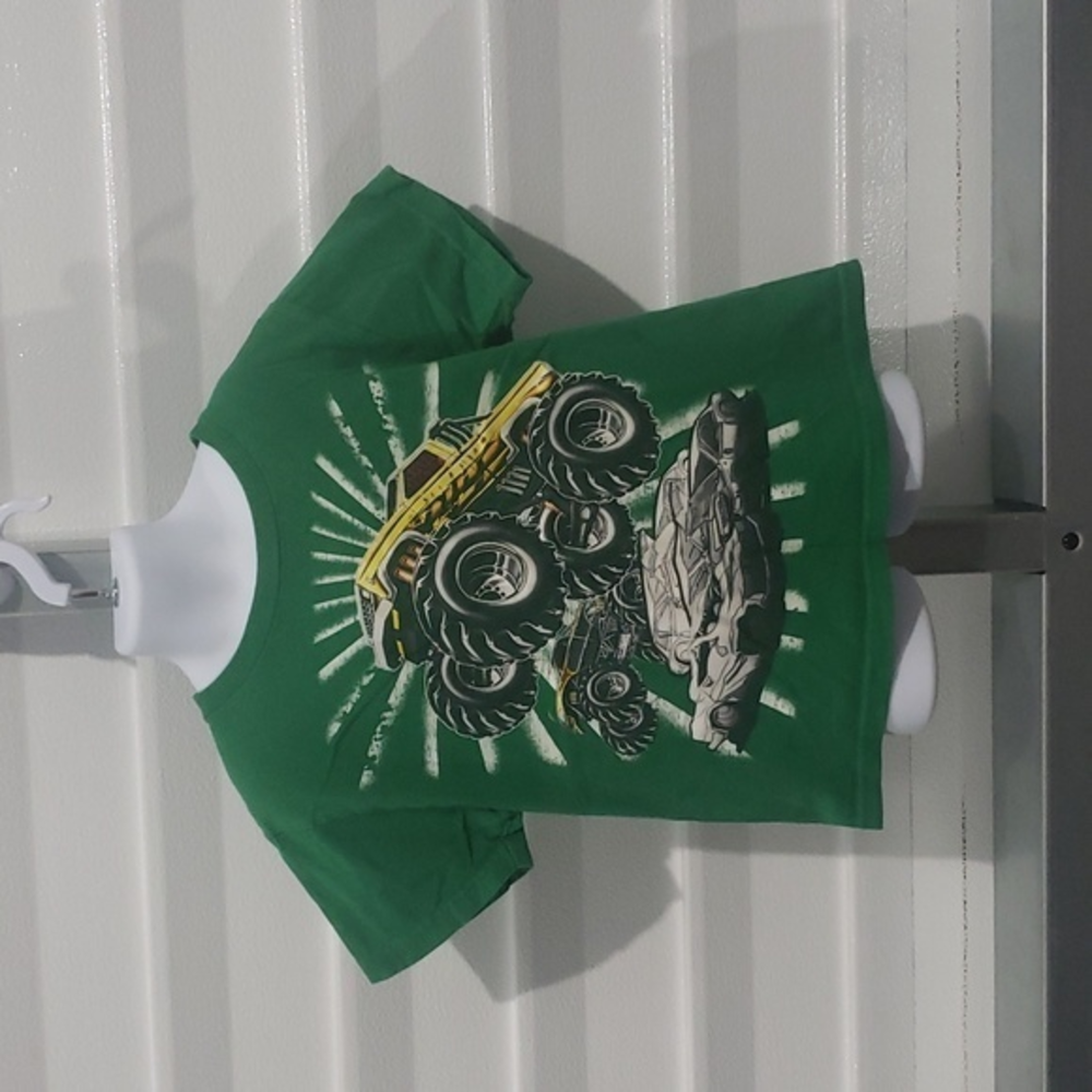 Boys t‎ shirt size 7/8